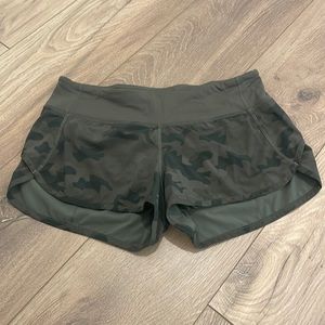 Lululemon green camo speed shorts
